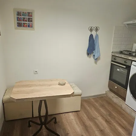 малко студио в центъра на град Ii * Burgas